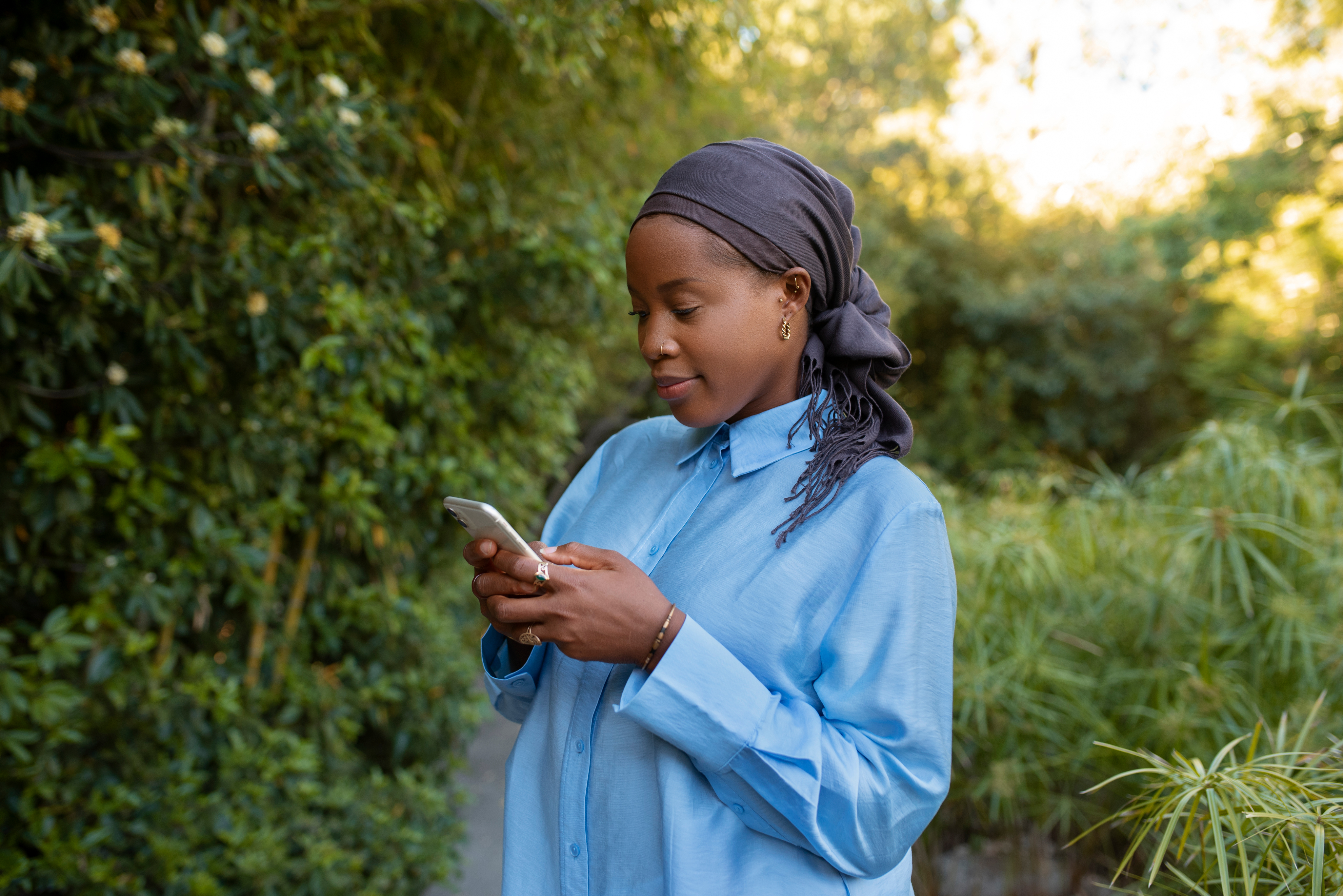 Woman using the FRS app outside